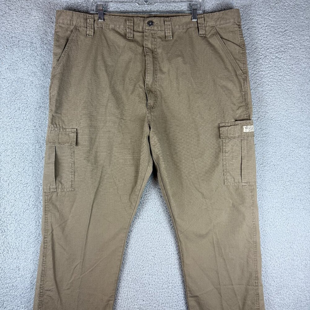 Wrangler Authentic Cargo Pants Mens 44x32 Khaki Cotton Utility Workwear